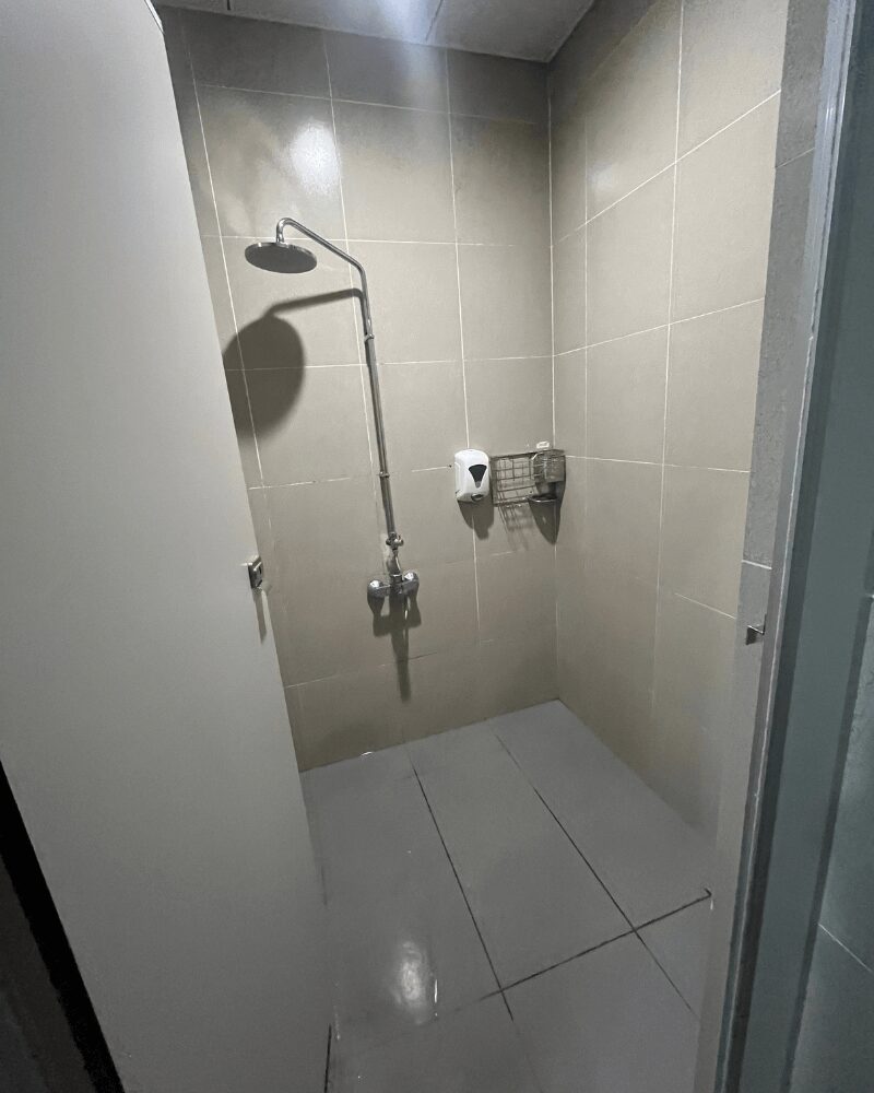 タン・ソン・ニャット国際空港にある無料シャワー室の様子③